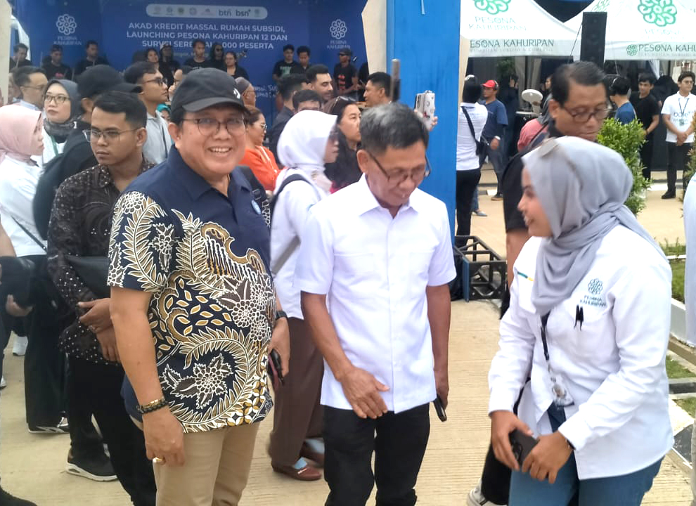 Menghadiri Lounching Program Gentengisasi oleh Pesona Kahuripan 12